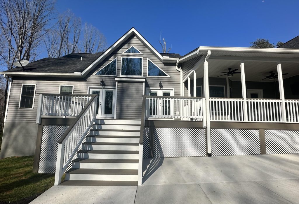 custom built home exterior in Central Virginia by R.E. Horner Construction